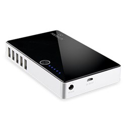 Naztech PB10800 Universal 10800mAh Power Bank 11934NZ Naztech PB10800 Universal 10800mAh Power Bank 11934NZ